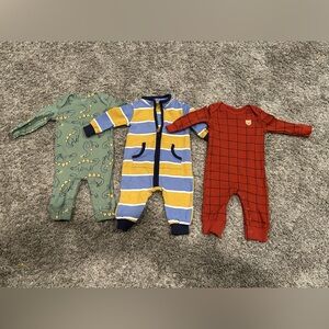 Carter’s baby boy, rompers size 6 months